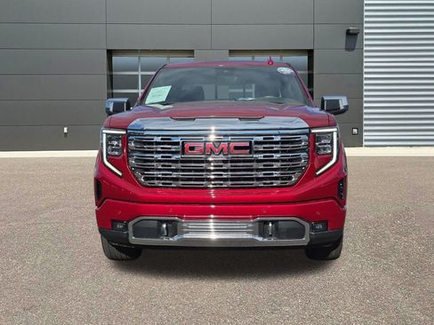 Used 2024 GMC Sierra 1500 Denali AWD/4WD image 2
