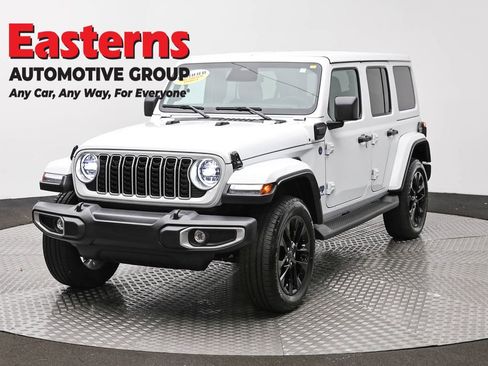 Used 2025 Jeep Wrangler Unlimited Sahara image 1