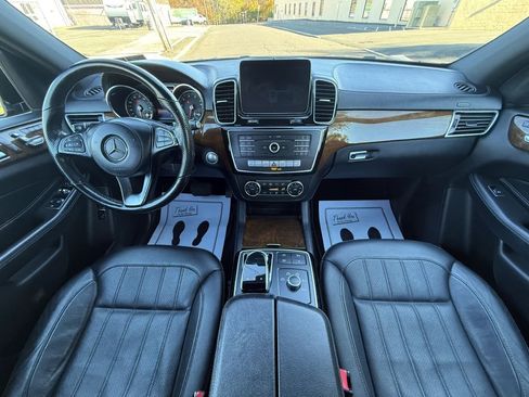 Used 2019 Mercedes-Benz GLS 450 4MATIC image 26