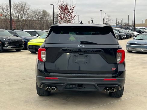 Used 2020 Ford Explorer ST w/ ST Street Pack image 10