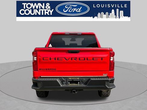 Used 2023 Chevrolet Silverado 1500 W/T w/ Z71 Off-Road Package AWD/4WD image 4
