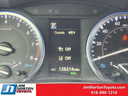Used 2019 Toyota Highlander XLE image 19