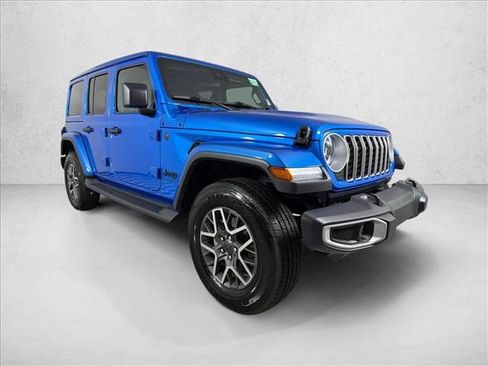 Used 2025 Jeep Wrangler Unlimited Sahara AWD/4WD image 1