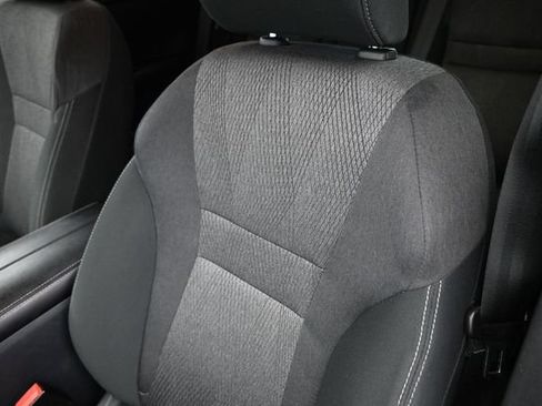 Used 2024 Nissan Rogue SV AWD/4WD image 18