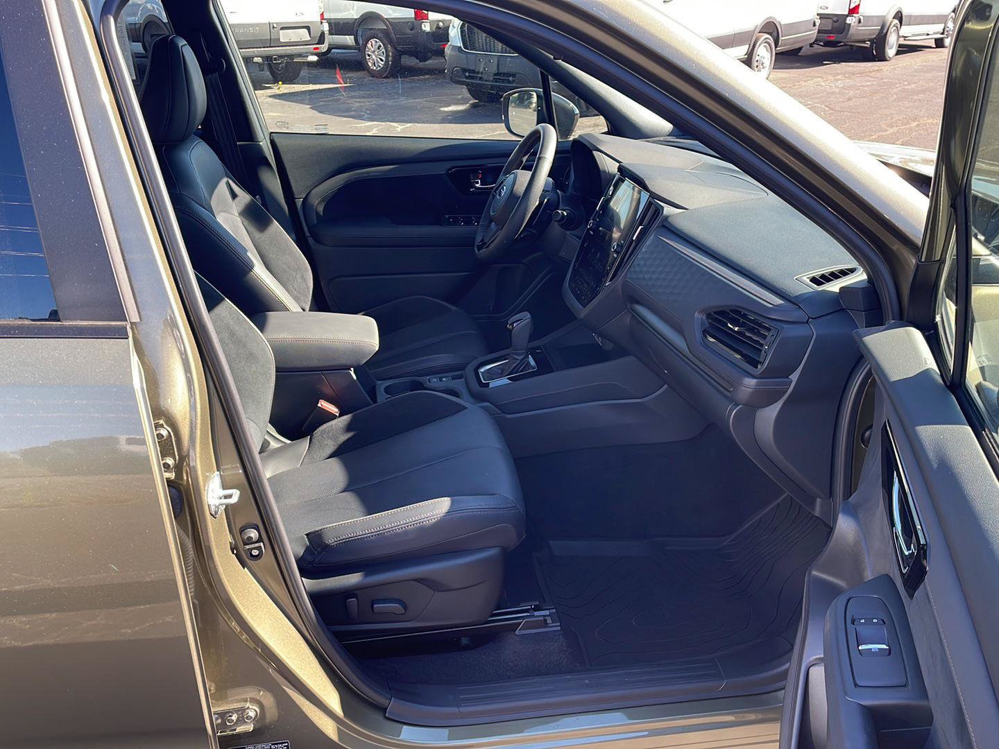 Used 2025 Subaru Forester Touring AWD/4WD image 28