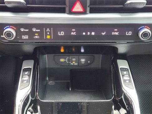New 2026 Kia Sorento SX image 14