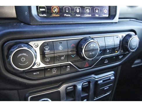 Used 2021 Jeep Wrangler Willys image 25