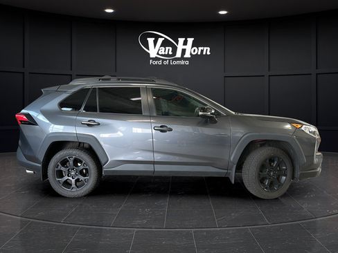 Used 2020 Toyota RAV4 TRD Off-Road w/ TRD Off-Road Weather Package AWD/4WD image 8