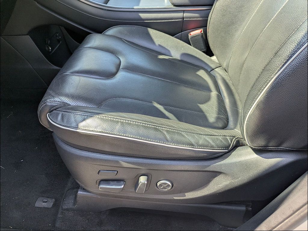 Used 2024 Hyundai Palisade Limited FWD image 15