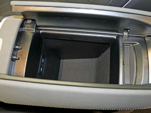 Used 2025 Mercedes-Benz EQS 580 4MATIC Sedan image 28