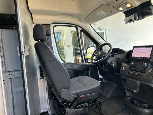 Used 2024 RAM ProMaster 3500 w/ Delivery Van Package FWD image 23
