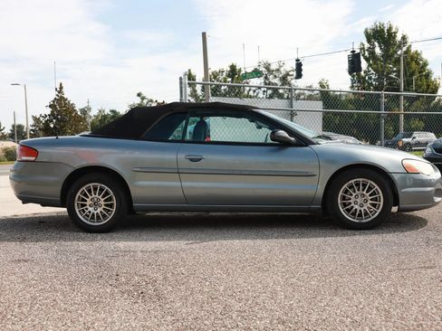 Used 2006 Chrysler Sebring Touring FWD image 7