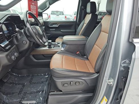 Used 2024 Chevrolet Silverado 1500 High Country w/ Technology Package image 12
