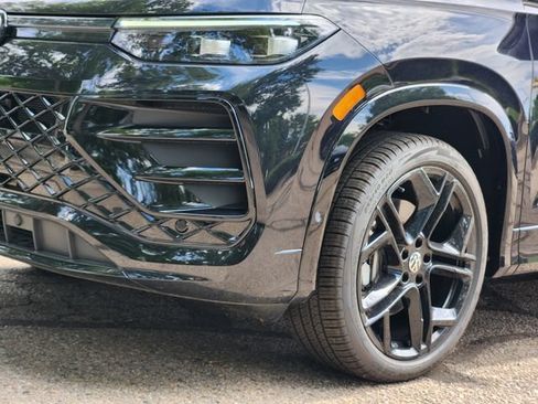 New 2026 Volkswagen Tiguan SE R-Line AWD/4WD image 7