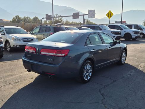 Used 2012 Lincoln MKZ FWD image 3