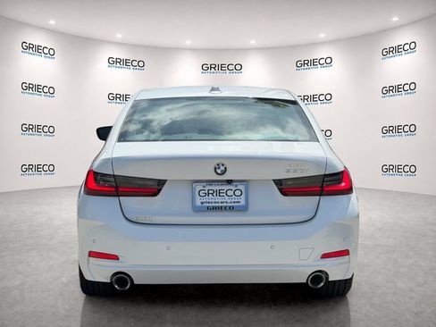 Used 2024 BMW 330i Sedan w/ Convenience Package RWD image 6