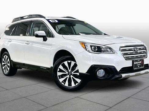 Used 2016 Subaru Outback 2.5i Limited image 3