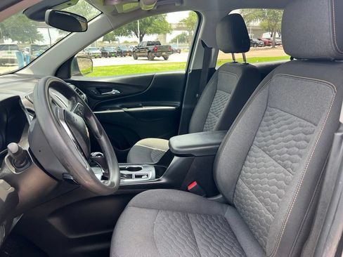 Used 2021 Chevrolet Equinox LT FWD image 9