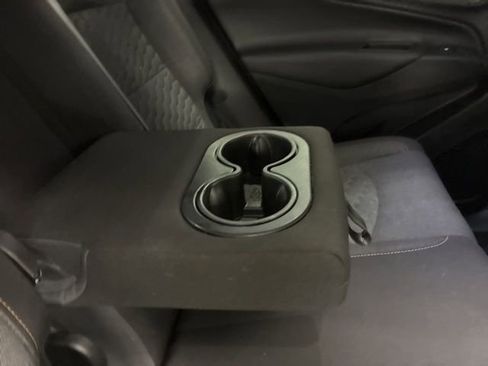 Used 2021 Chevrolet Equinox LT AWD/4WD image 16