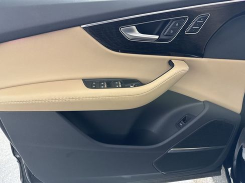 Used 2023 Audi Q7 3.0T Prestige w/ Prestige Package image 27