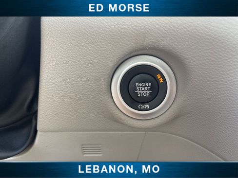 Used 2023 Chrysler Voyager LX FWD image 16