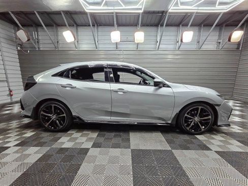 Used 2021 Honda Civic Sport image 9