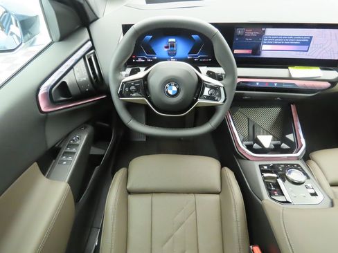 Used 2025 BMW X3 xDrive30i w/ Premium Package AWD/4WD image 11