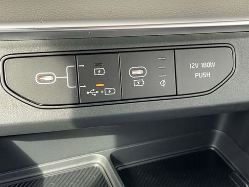 New 2026 Kia Carnival EX FWD image 37