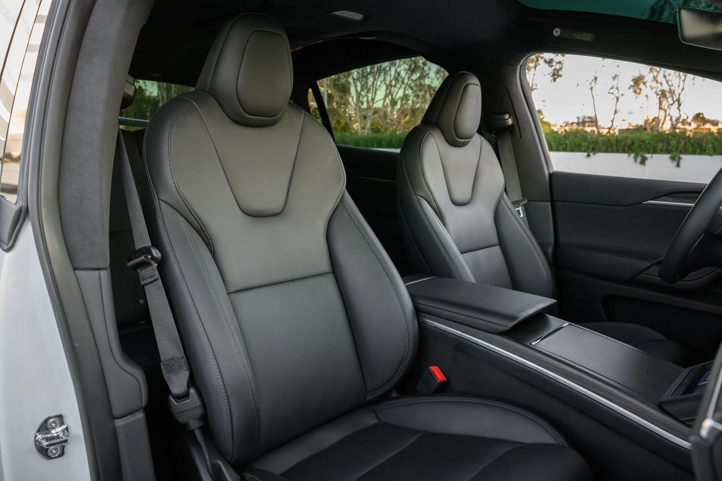 Used 2024 Tesla Model X AWD/4WD image 21