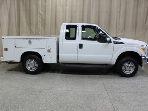 Used 2011 Ford F250 XL image 3