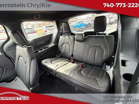 New 2026 Chrysler Voyager LX image 21