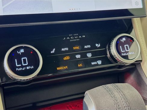 New 2026 Jaguar F-PACE R-Dynamic S AWD/4WD image 18