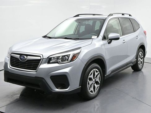 Used 2020 Subaru Forester Premium AWD/4WD image 3
