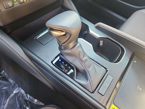 Used 2025 Lexus ES 350 w/ Premium Package image 16