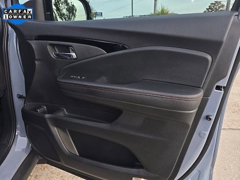 Used 2025 Honda Ridgeline Black Edition image 39