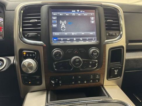 Used 2018 RAM 1500 Laramie AWD/4WD image 18