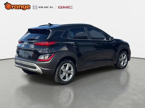 Used 2023 Hyundai Kona SEL AWD/4WD image 3