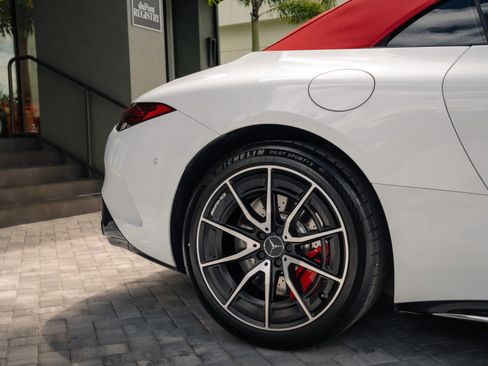 Used 2023 Mercedes-Benz SL 55 AMG 4MATIC image 56