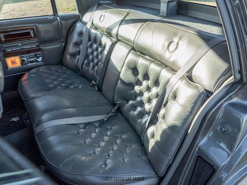 Used 1988 Cadillac Brougham image 29