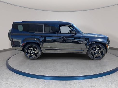 New 2026 Land Rover Defender 130 X-Dynamic SE AWD/4WD image 4