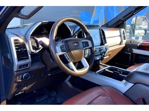 Used 2022 Ford F350 King Ranch w/ King Ranch Ultimate Package AWD/4WD image 16