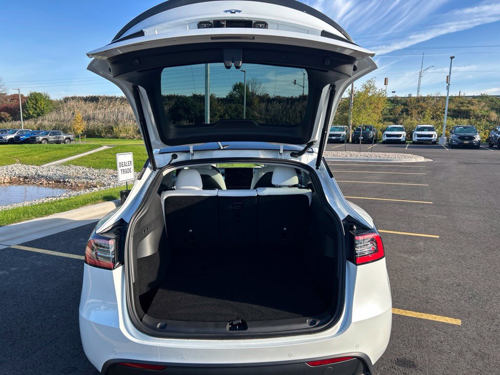 Used 2021 Tesla Model Y Performance AWD/4WD image 18