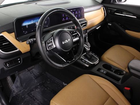 Used 2024 Kia Seltos SX w/ SX Sunroof Package AWD/4WD image 20
