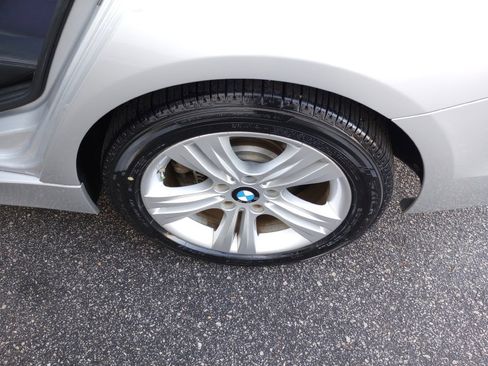 Used 2018 BMW 330i image 22