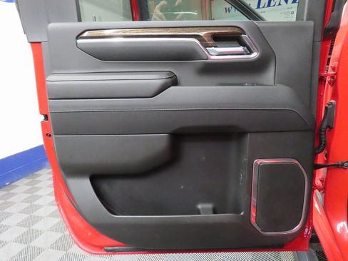 Used 2024 GMC Sierra 2500 SLE image 48