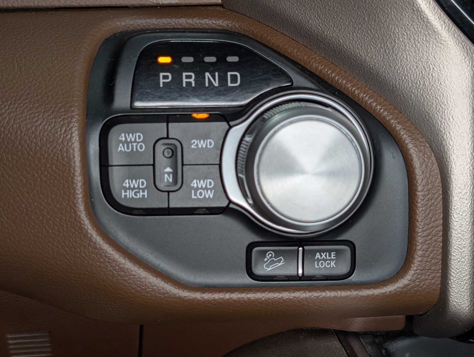 Used 2019 RAM 1500 Laramie AWD/4WD image 37