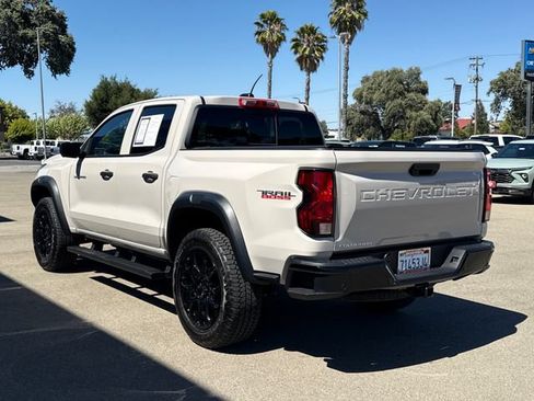 Used 2026 Chevrolet Colorado Trail Boss AWD/4WD image 5