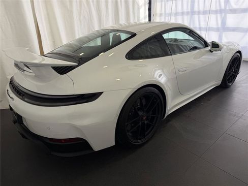 Certified 2025 Porsche 911 Carrera GTS RWD image 9
