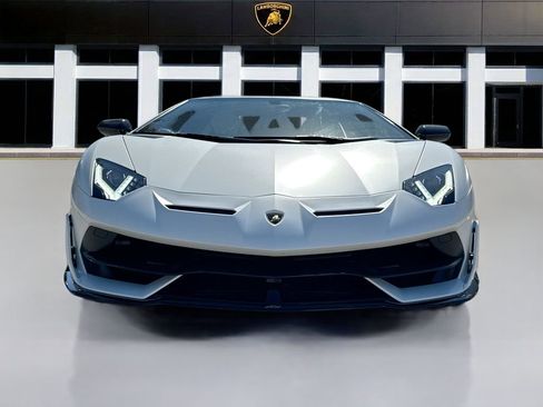 Used 2019 Lamborghini Aventador SVJ image 5