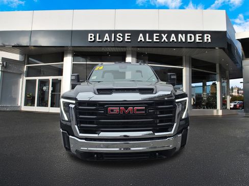 New 2026 GMC Sierra 2500 Pro w/ 1SA Pro Safety Plus Package image 9